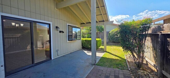 Building Photo - 3100 Explorer Dr