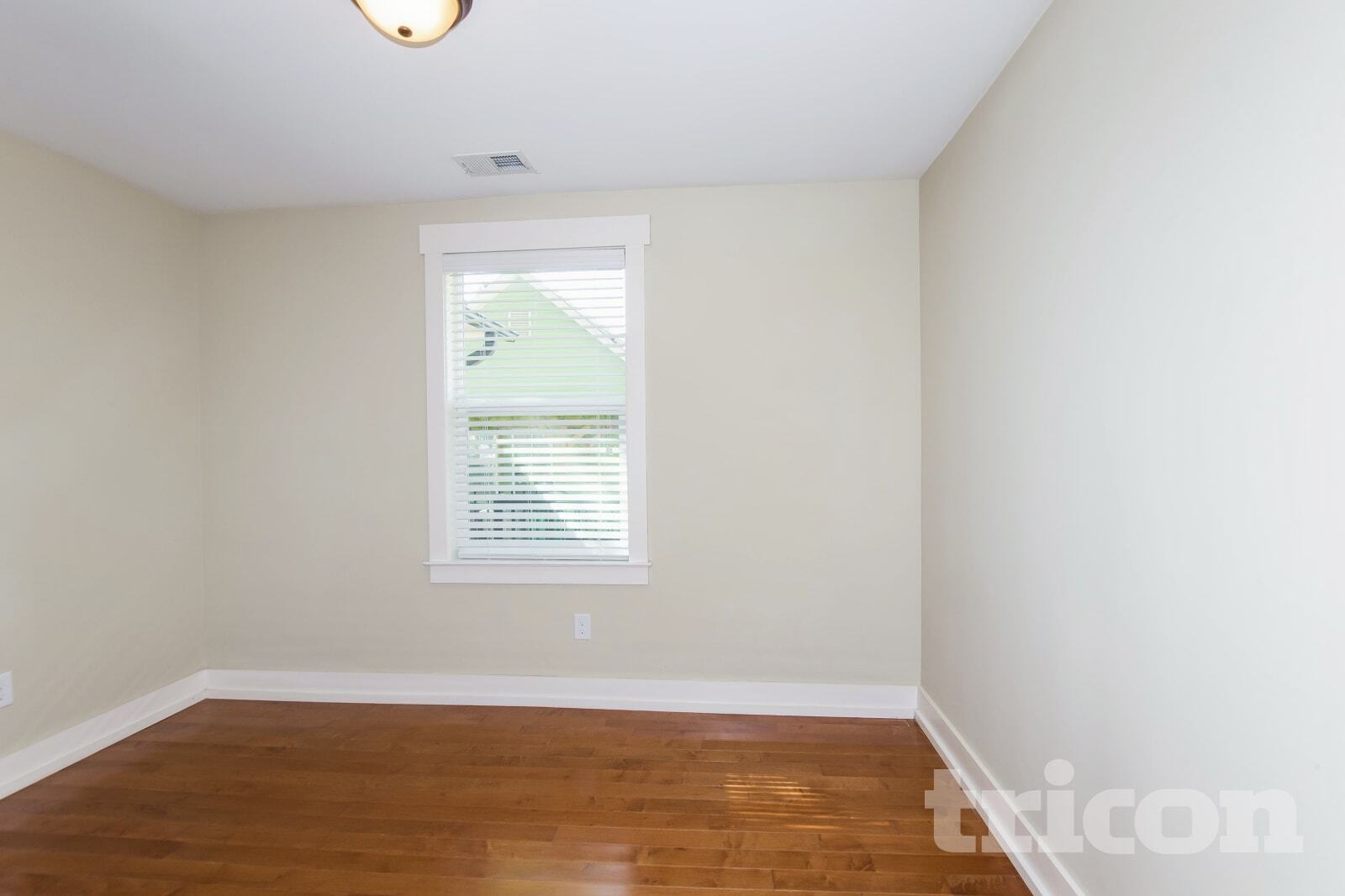 Building Photo - 1753 Dunkirk Dr