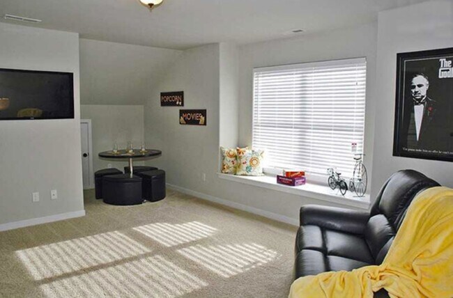 Building Photo - 241 Floridays Way