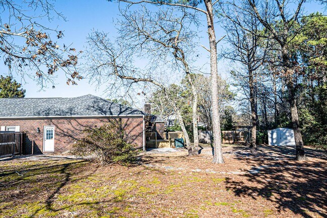 Building Photo - Spacious 3BR on Oversized Fenced Lot | GREAT PRICE!