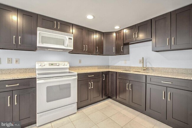 Building Photo - 11620 Piney Spring Ln