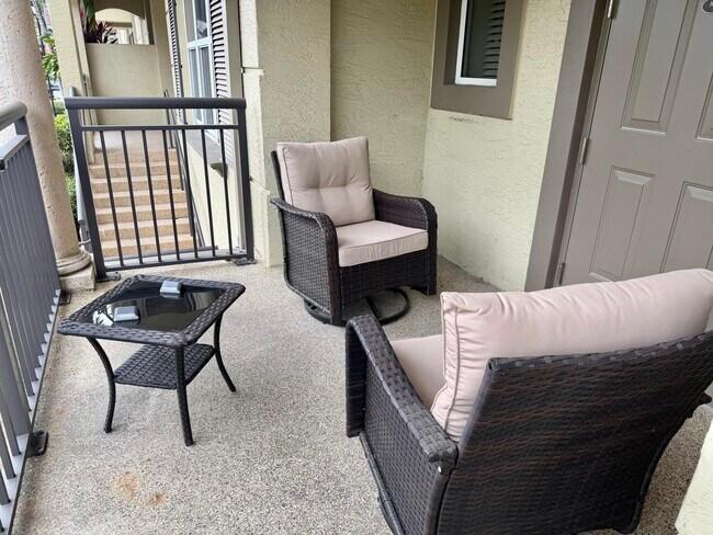 Building Photo - 2609 NE 14th Ave