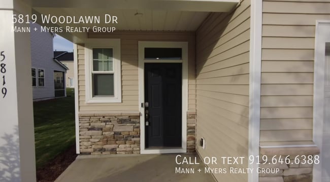 Building Photo - 5819 Woodlawn Dr