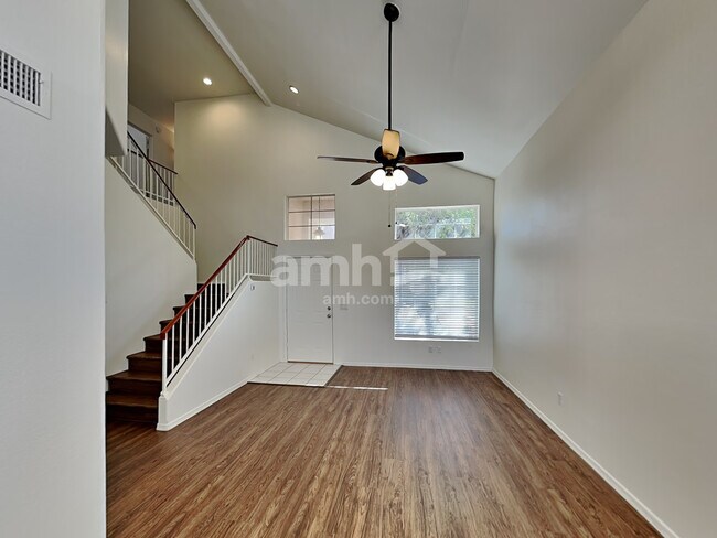 Building Photo - 4824 E Hilton Ave