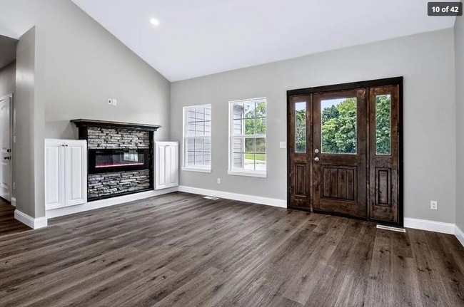 Building Photo - 50 SW 160 Rd