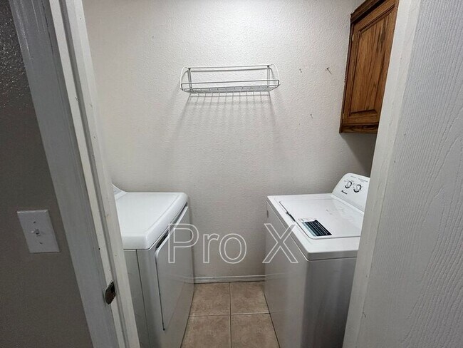 Building Photo - 1598 Tolleson Loop