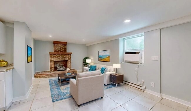 Building Photo - 1070 Draughon Dr