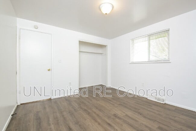 Building Photo - 1040 N Raleigh St