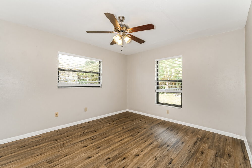 Building Photo - 2123 SE 3rd St