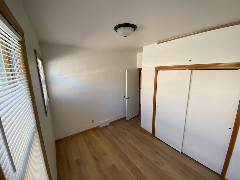 Bedroom 2 - 3633 E Carpenter Ave
