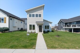 Building Photo - 6136 Mississippi Ave