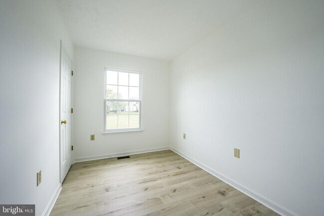 Building Photo - 326 Banbury Terrace