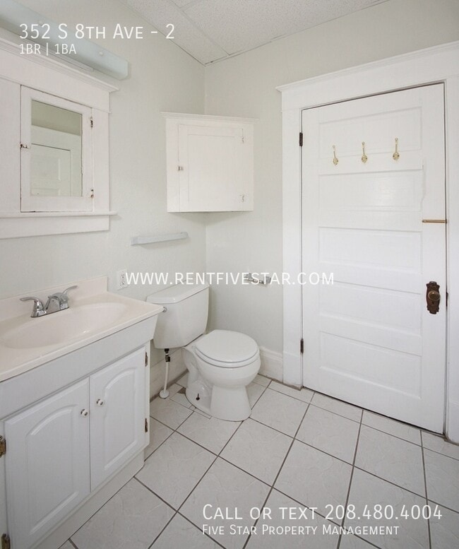 Building Photo - 352 S 8th Ave