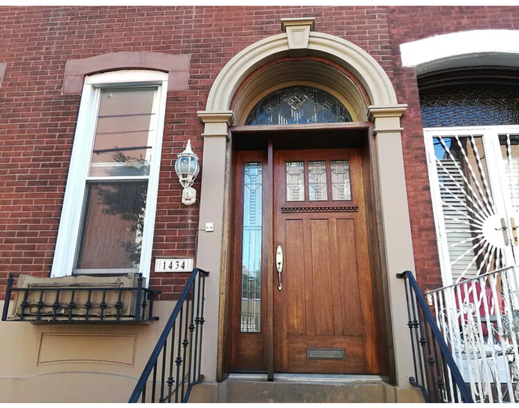 Primary Photo - 1434 Catharine St