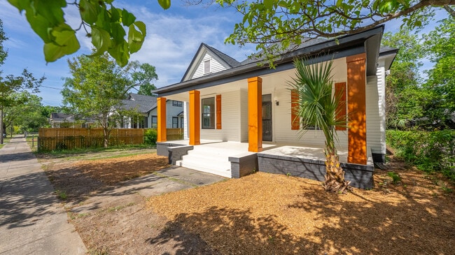 Building Photo - 2807 Beacon Ave