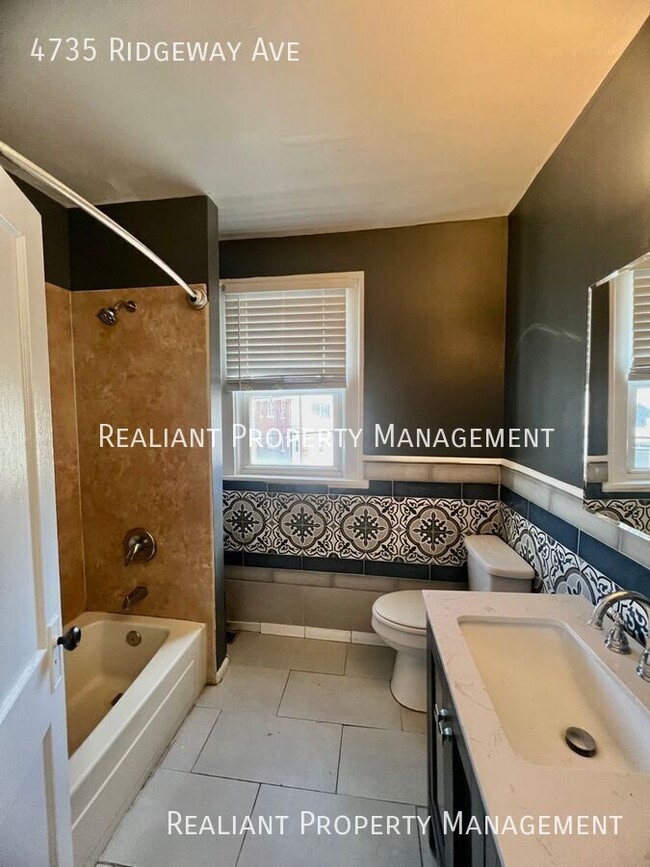 Building Photo - 4735 Ridgeway Ave