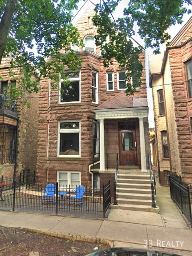 Building Photo - 2626 N Wilton Ave