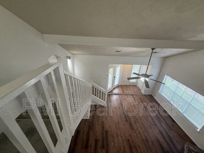 Building Photo - 9618 Yearling Cir