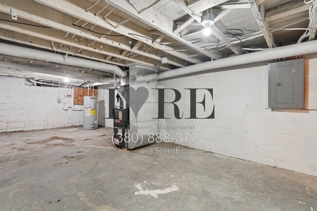 Building Photo - 189 N Central Ave