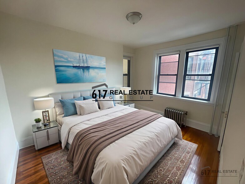 Building Photo - 504 Beacon St