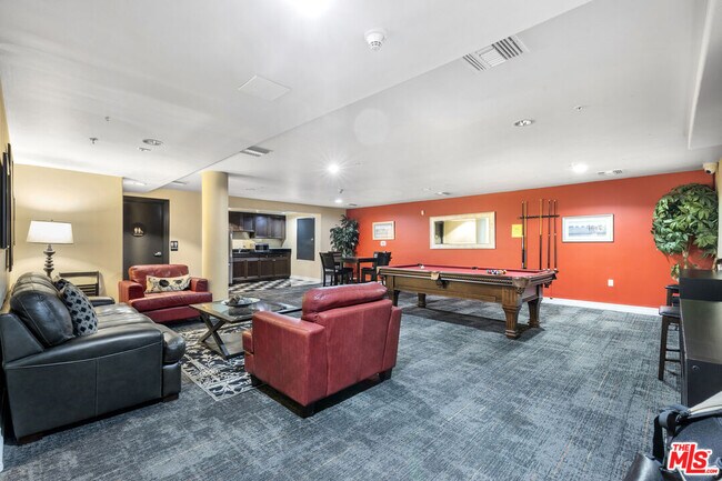 Building Photo - 3750 Santa Rosalia Dr