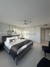Building Photo - 5001 Collins Ave
