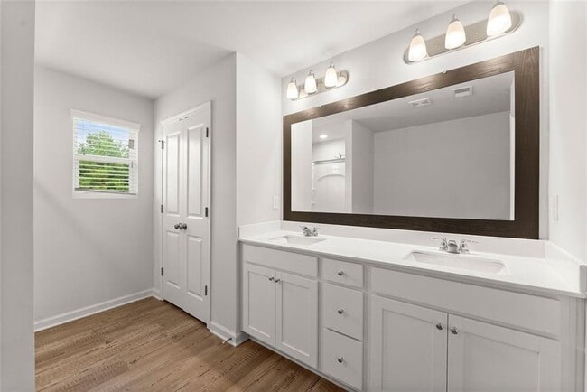 Building Photo - 59 Lumpkin Ln