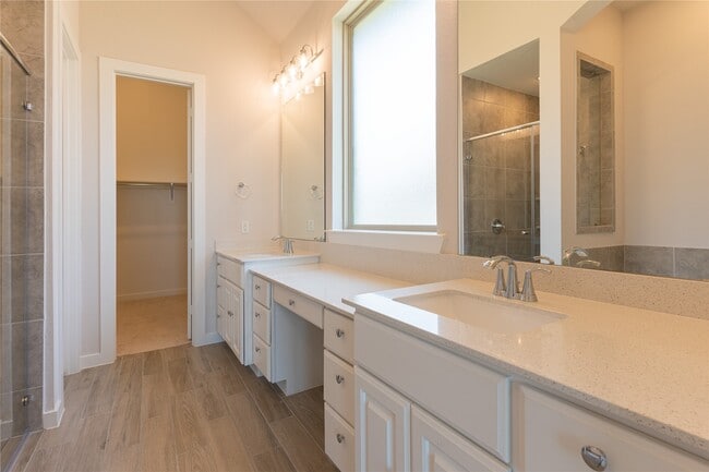 Building Photo - 7310 Camden Crestwood Way