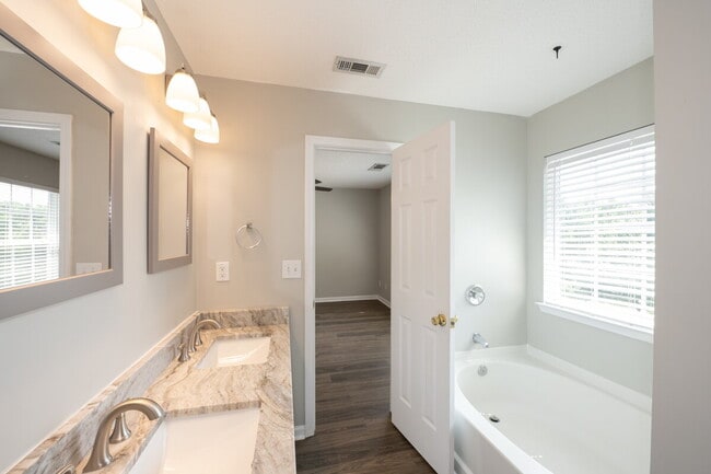 Building Photo - "Charming 3-Bed Home with 2.5 Baths close ...