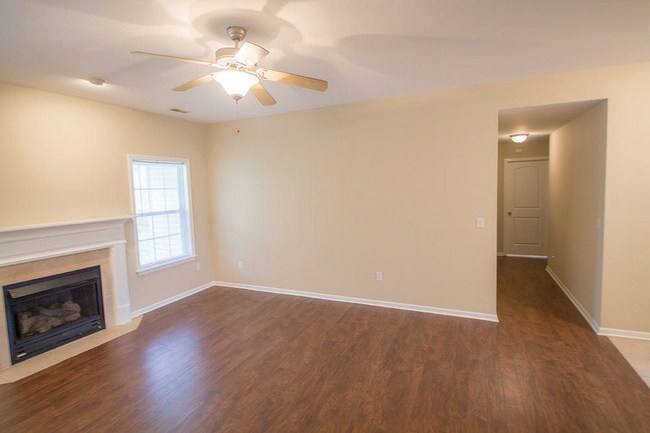 Building Photo - 2604 Mistywood Ct