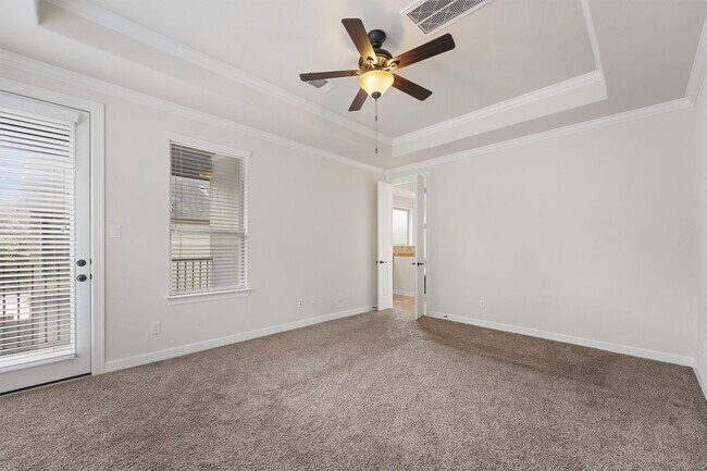 Building Photo - 13217 Green Hills Dr