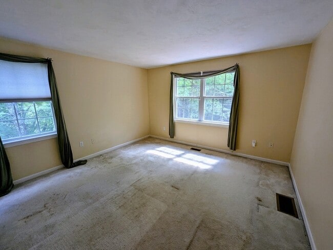 Building Photo - 52 Palomino Dr