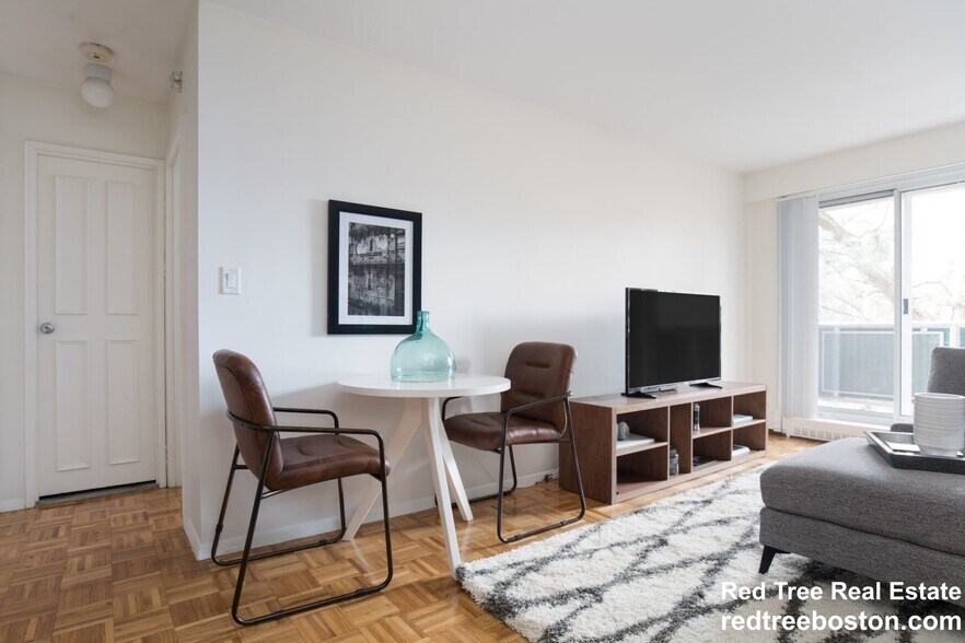 Building Photo - 175 Freeman St