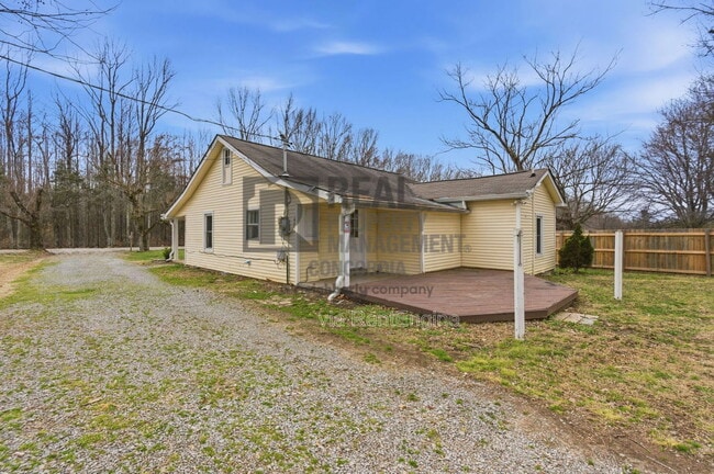 Building Photo - 6548 Old Clarksville Pike