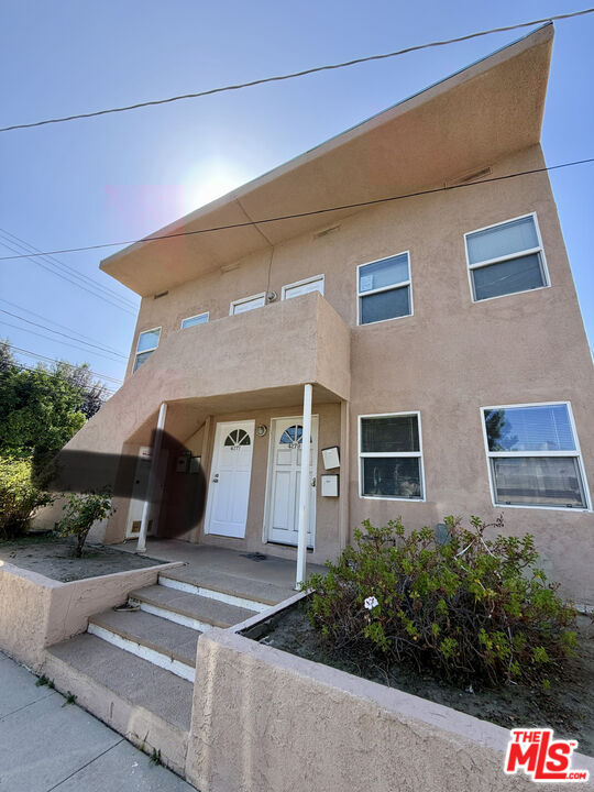 Building Photo - 4277 Colbath Ave