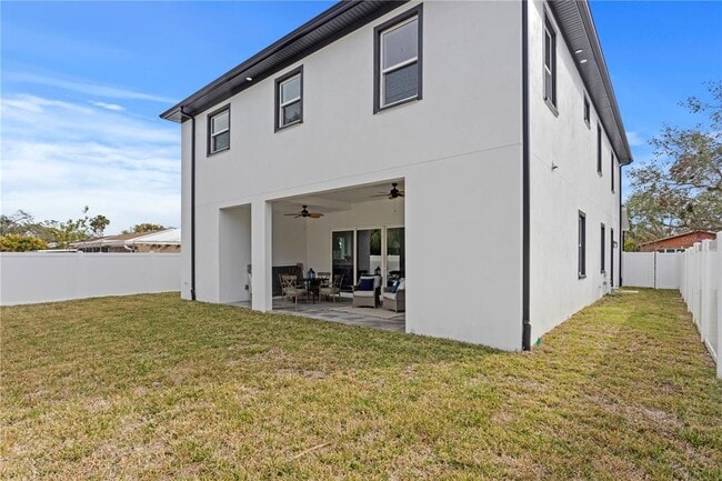 Building Photo - 3317 W Napoleon Ave