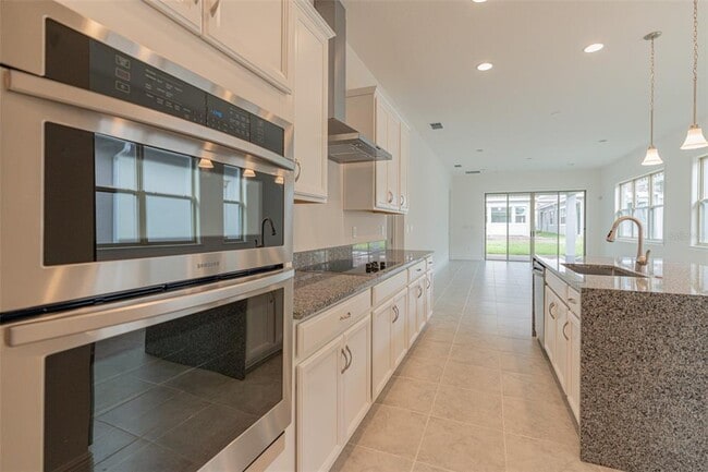 Building Photo - 13351 Camborne Pl