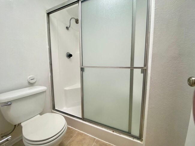 Building Photo - 3654 Summershore Ln