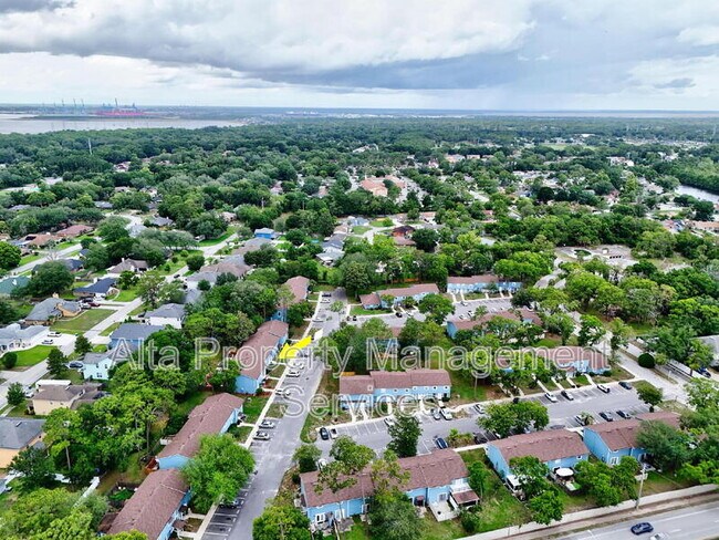 Building Photo - 1848 Willowood Dr