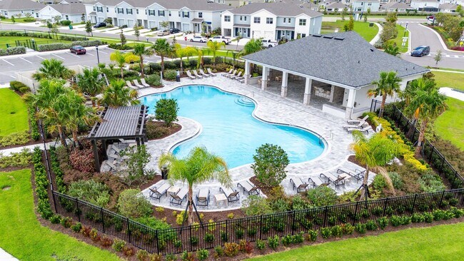 Building Photo - Towns at Woodsdale Villa! -3/2/2 in Wesley...