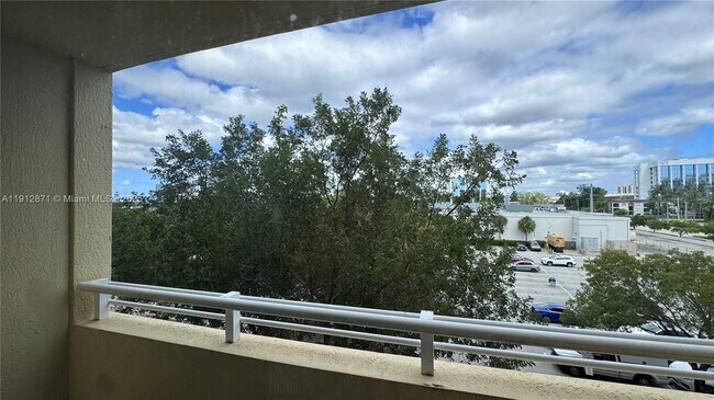 Building Photo - 18800 NE 29th Ave