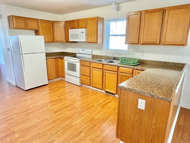 Building Photo - 5164 Main St