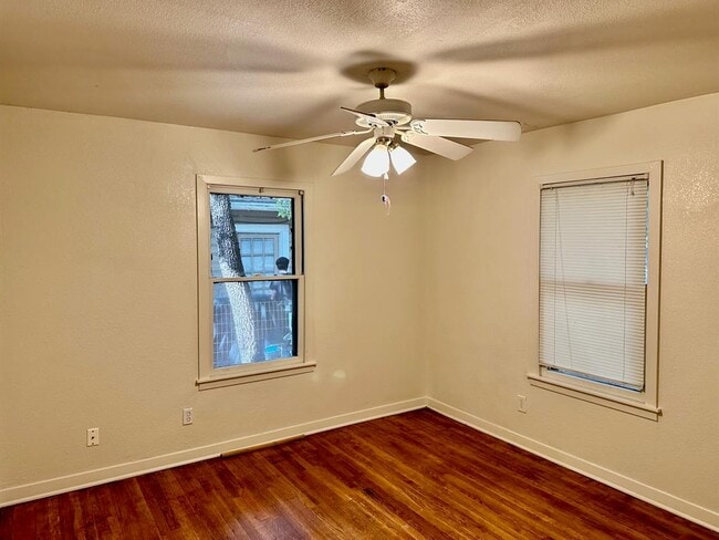 Building Photo - 931 Cheatham St