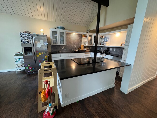 Building Photo - 10215 SW 116th St