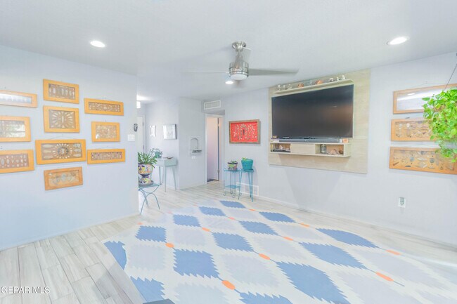 Building Photo - 3417 Aberdeen St