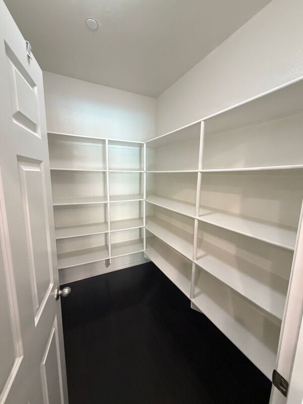 Building Photo - 27238 Avon Ln