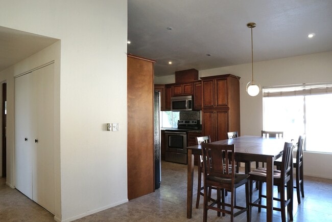 Building Photo - 53815 Avenida Carranza