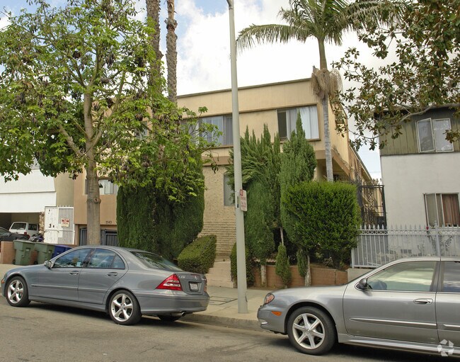 Building Photo - 7543 Norton Ave