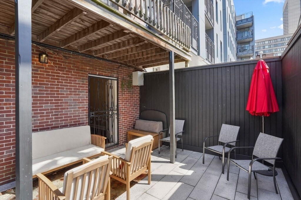 Building Photo - 685 Massachusetts Ave