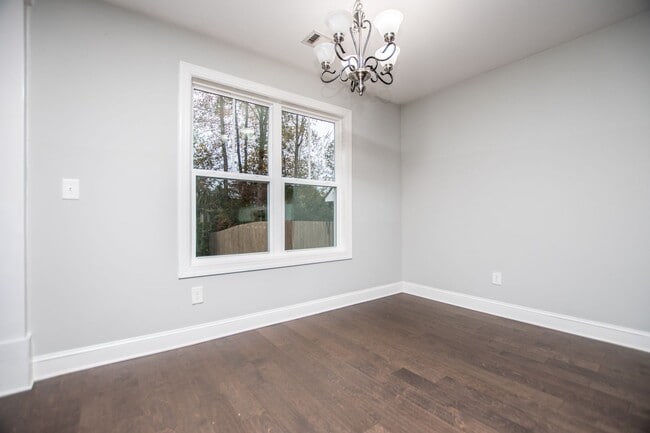 Building Photo - A Home To Grow In To